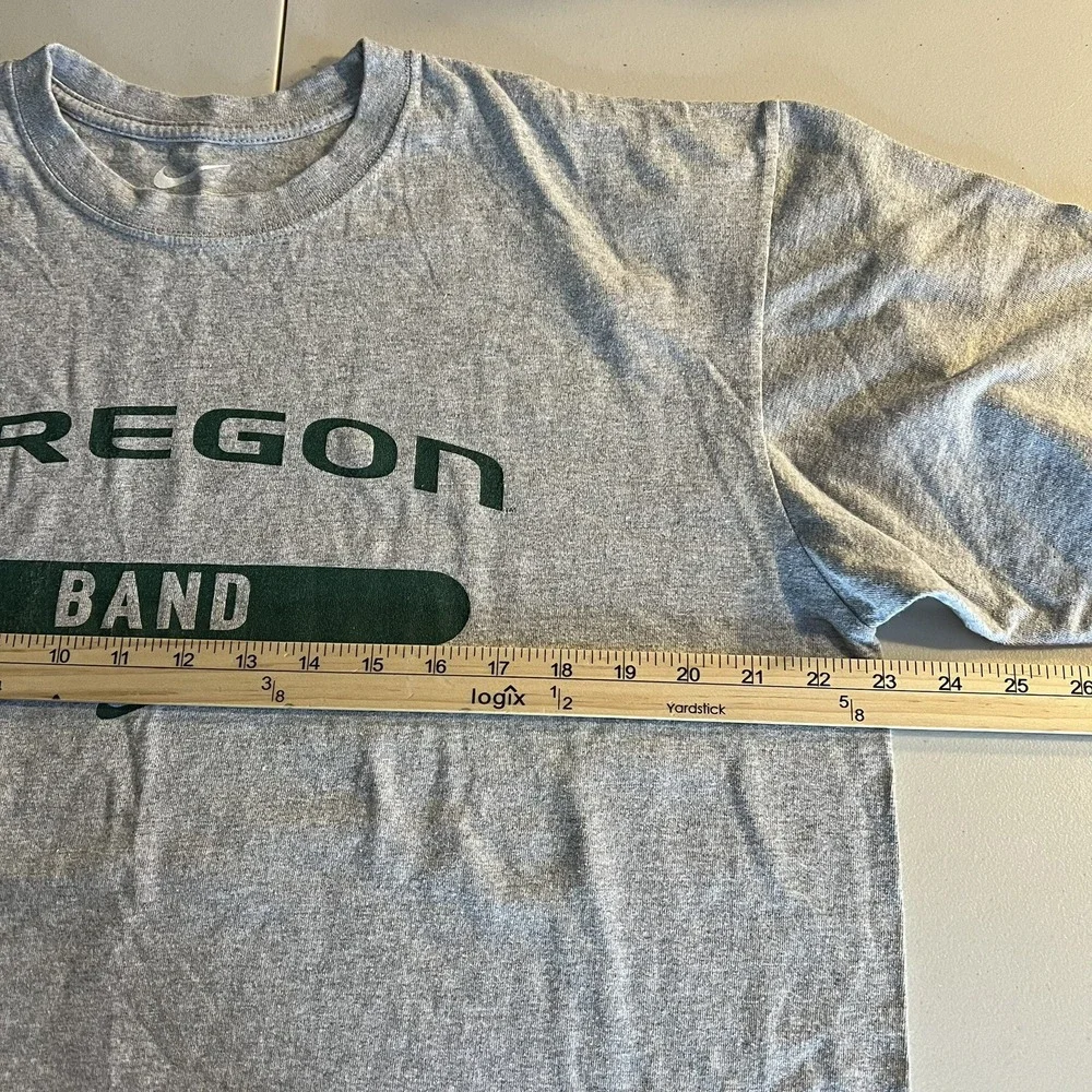 Nike Oregon Ducks Band T Shirt Men's Size Large Gray Green Center Swoosh - Picture 5 of 6